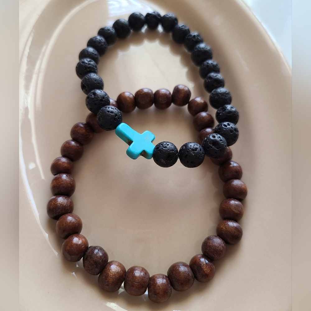 Bundle of 2 Wooded Beads Bracelets